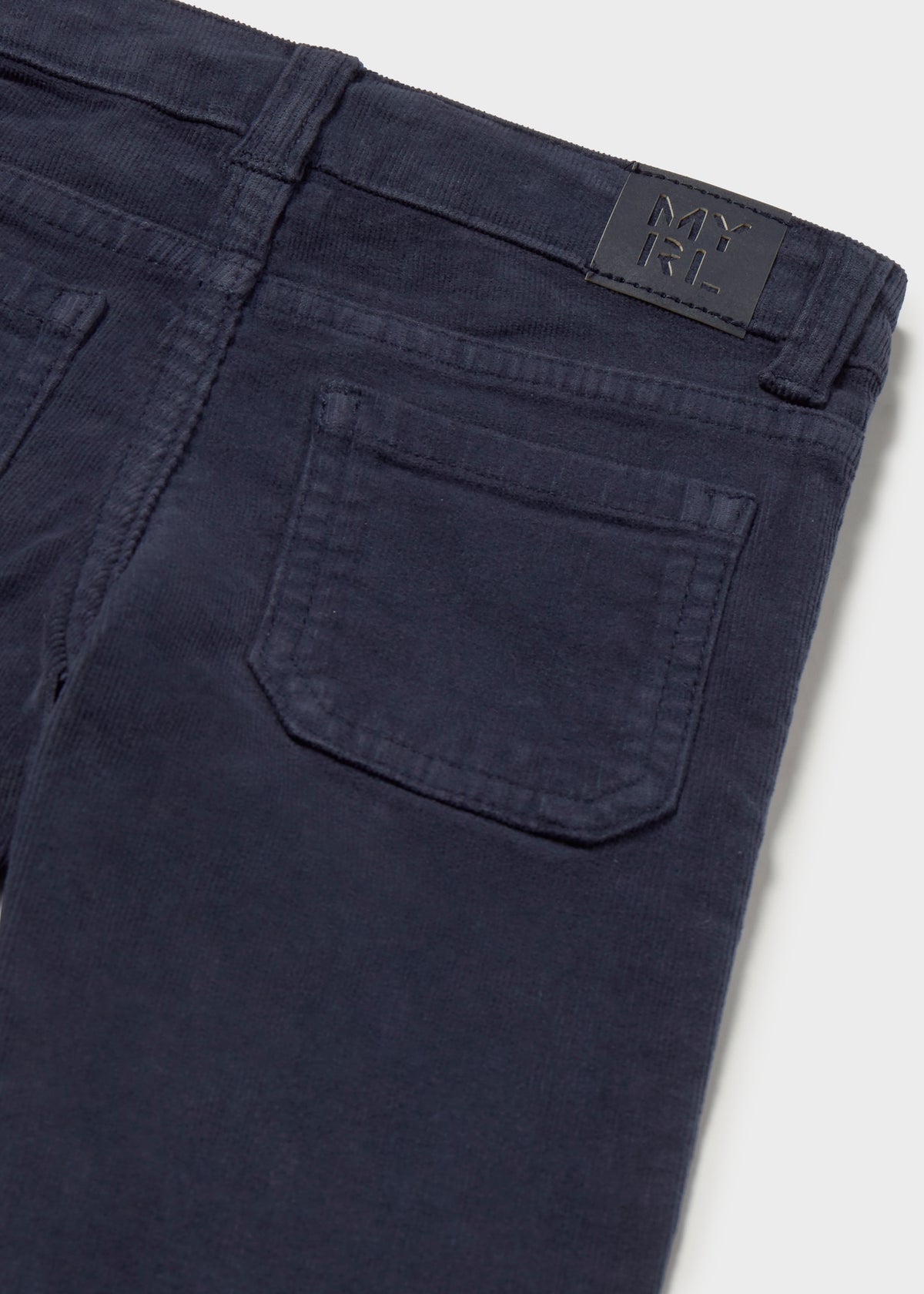 Pantalón básico pana bebé