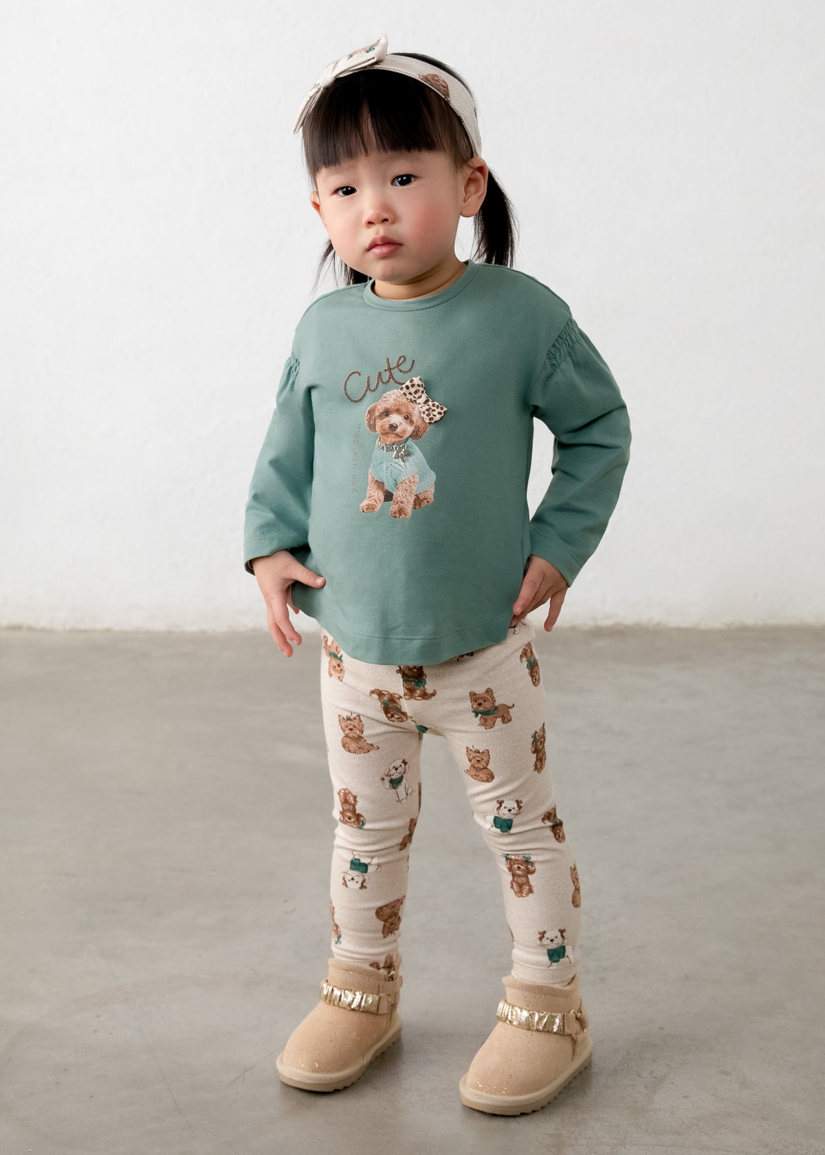 Conjunto con diadema y legging estampado bebé