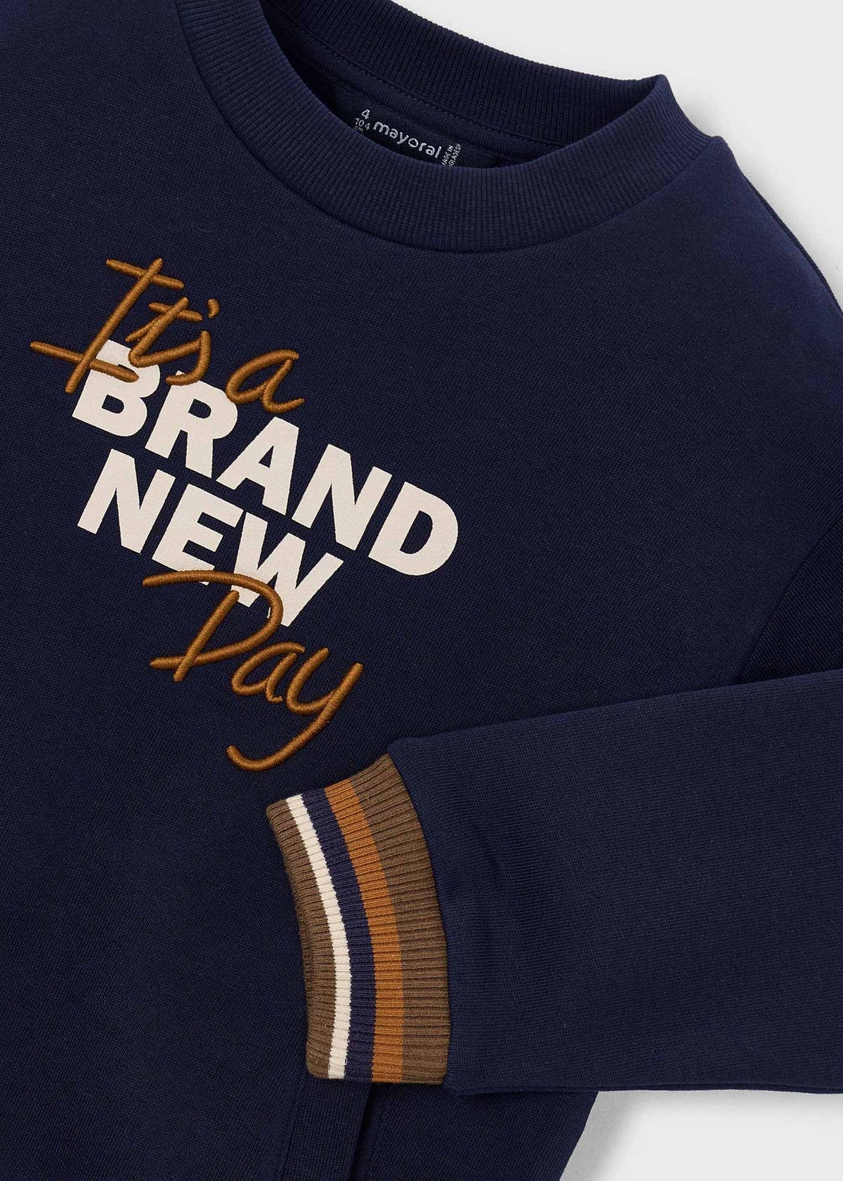Sudadera bordada niño