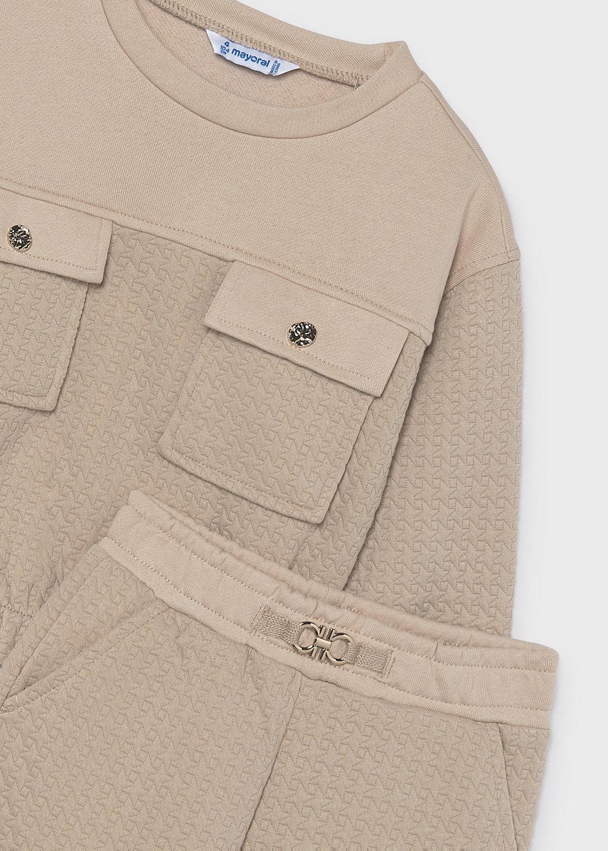 Conjunto sudadera bolsillos y pantalón niña