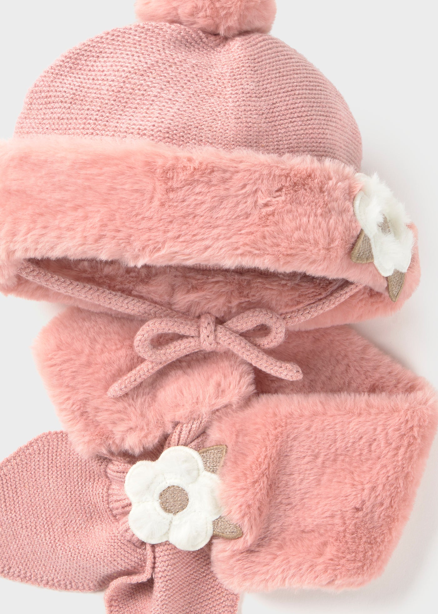 Conjunto gorro y bufanda cerrada bebé