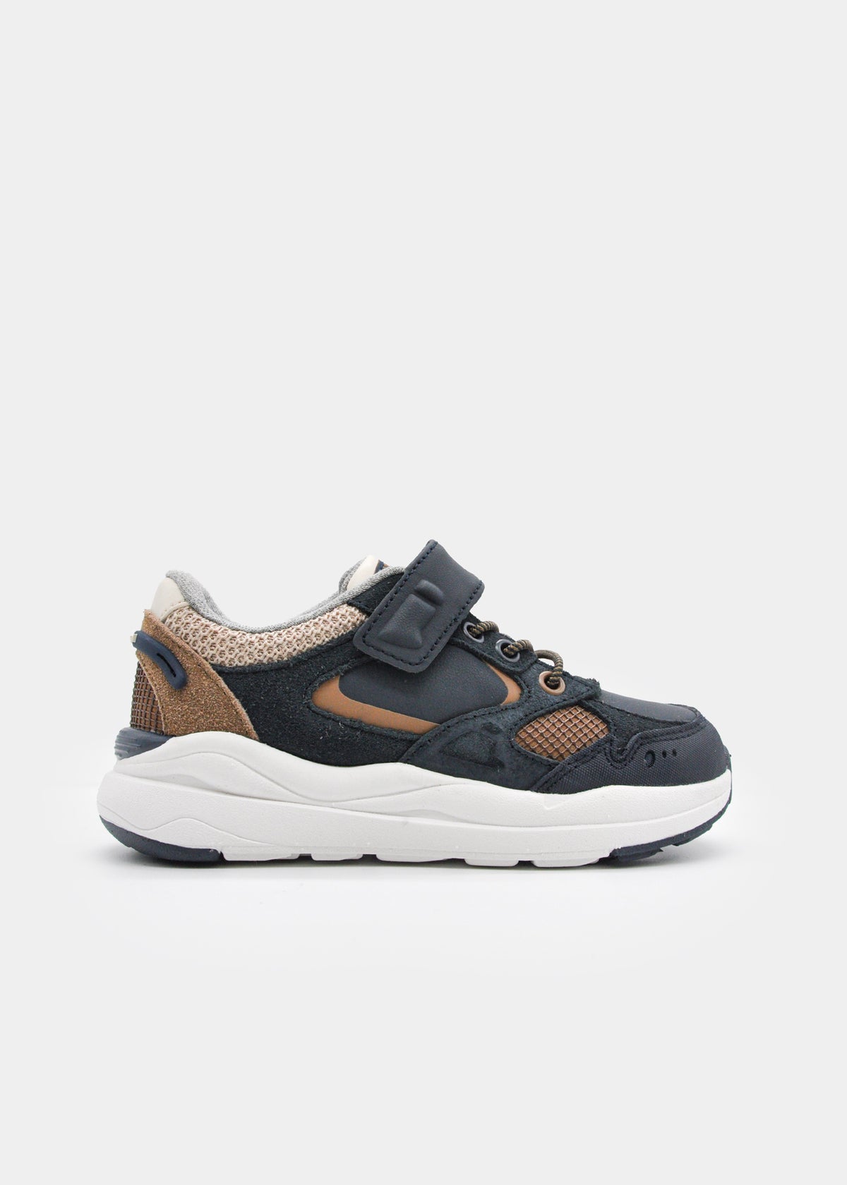 Zapatilla deportiva niño