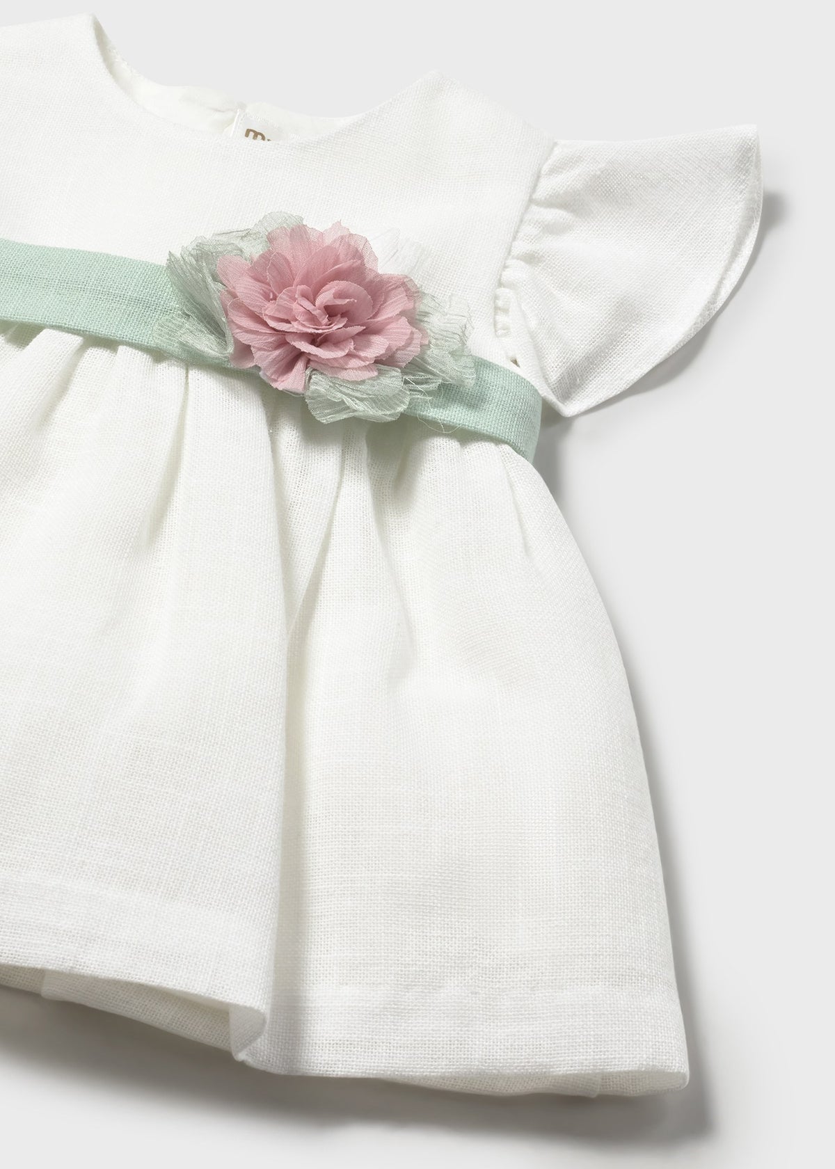 Vestido con cubrepañal y fajín floral ceremonia recién nacid