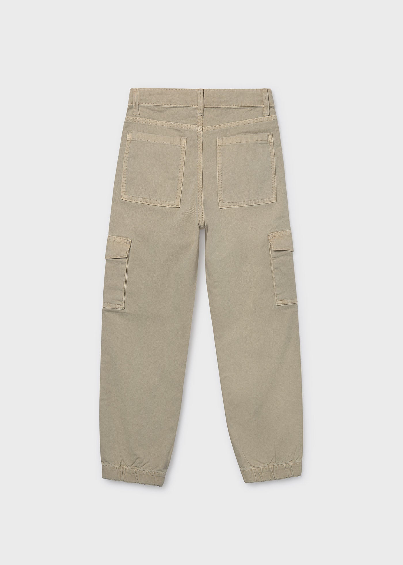 Pantalón cargo chico