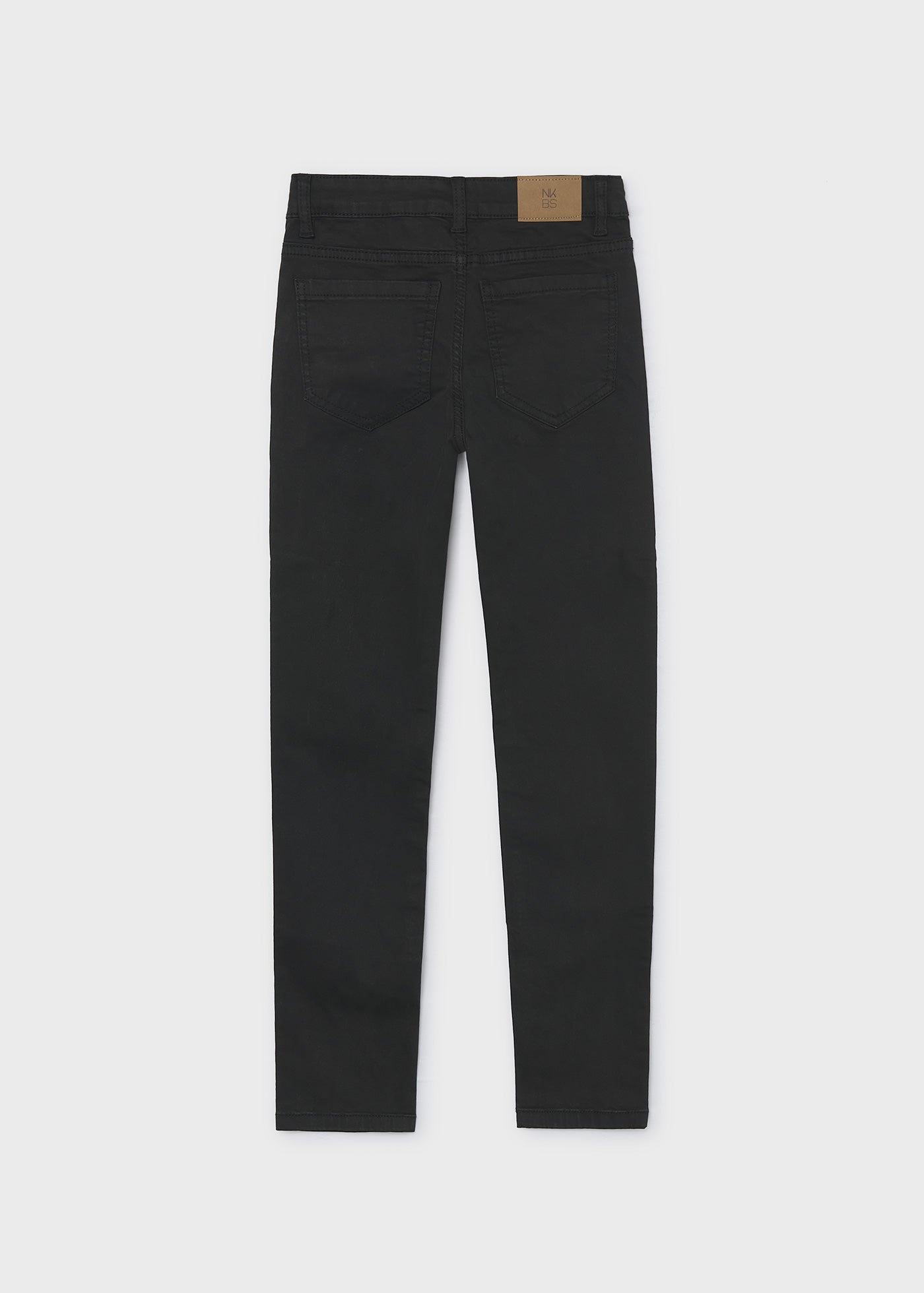 Pantalón básico slim fit chico