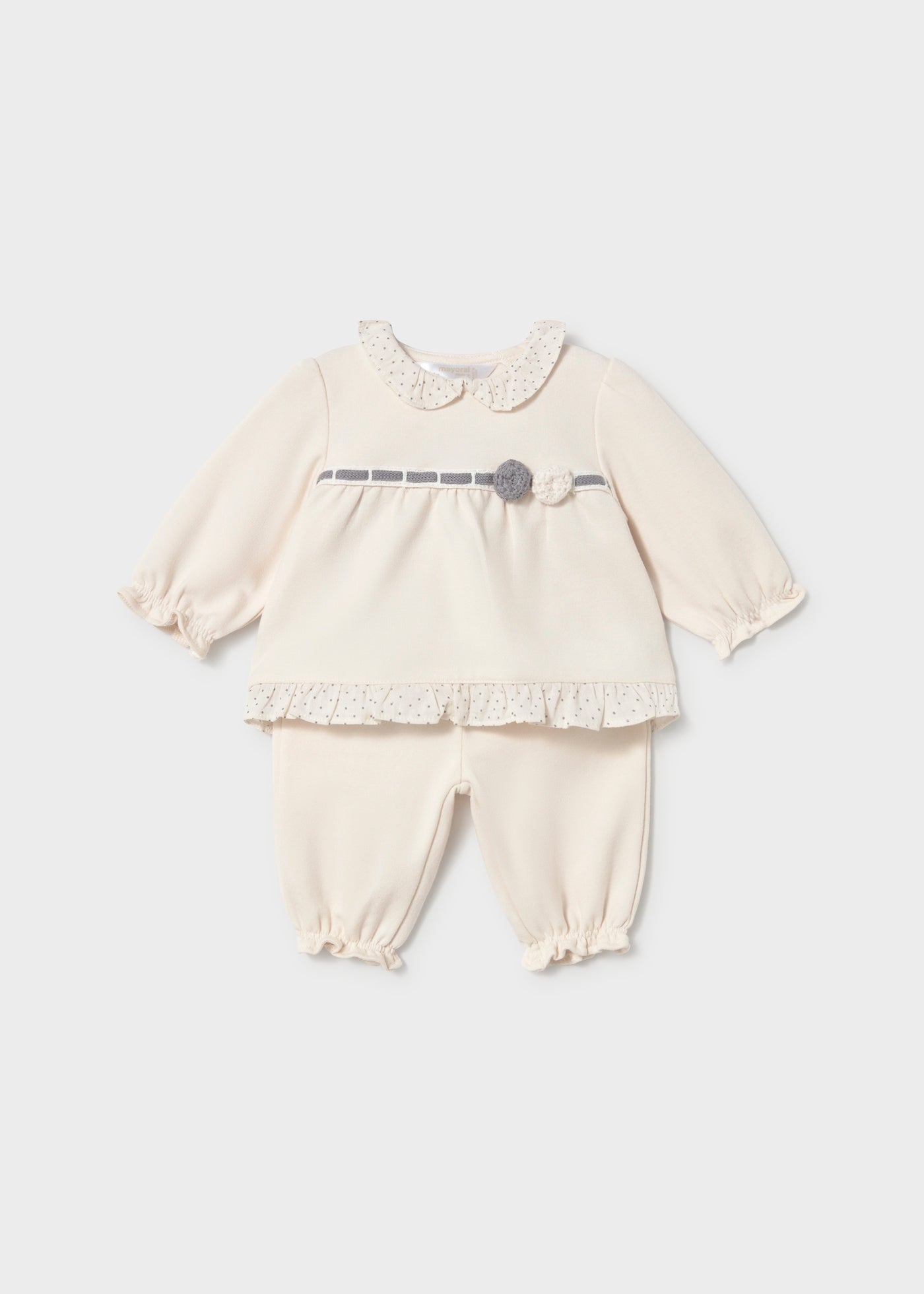 Conjunto camiseta y pantalón recién nacida