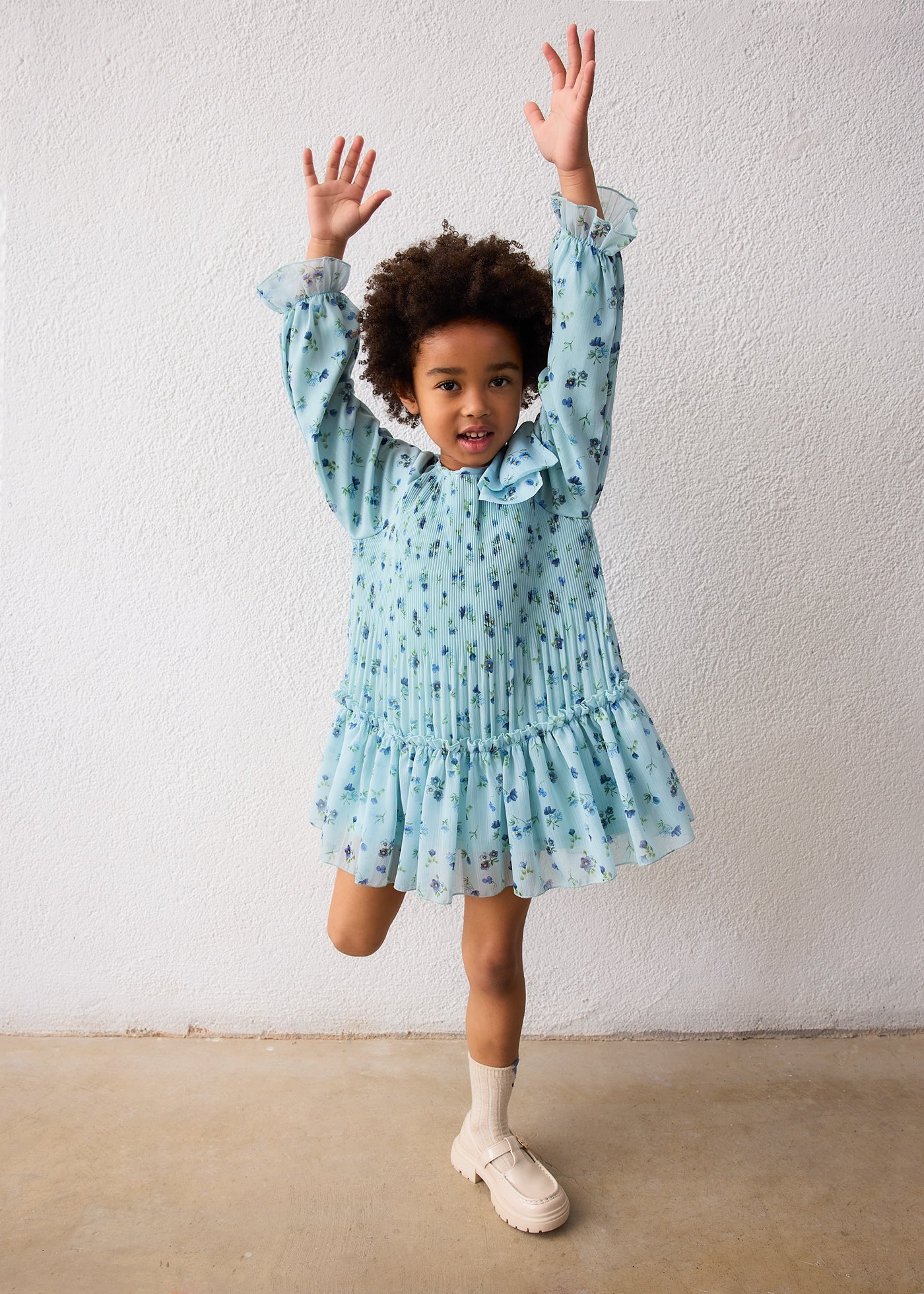 Vestido plisado estampado niña