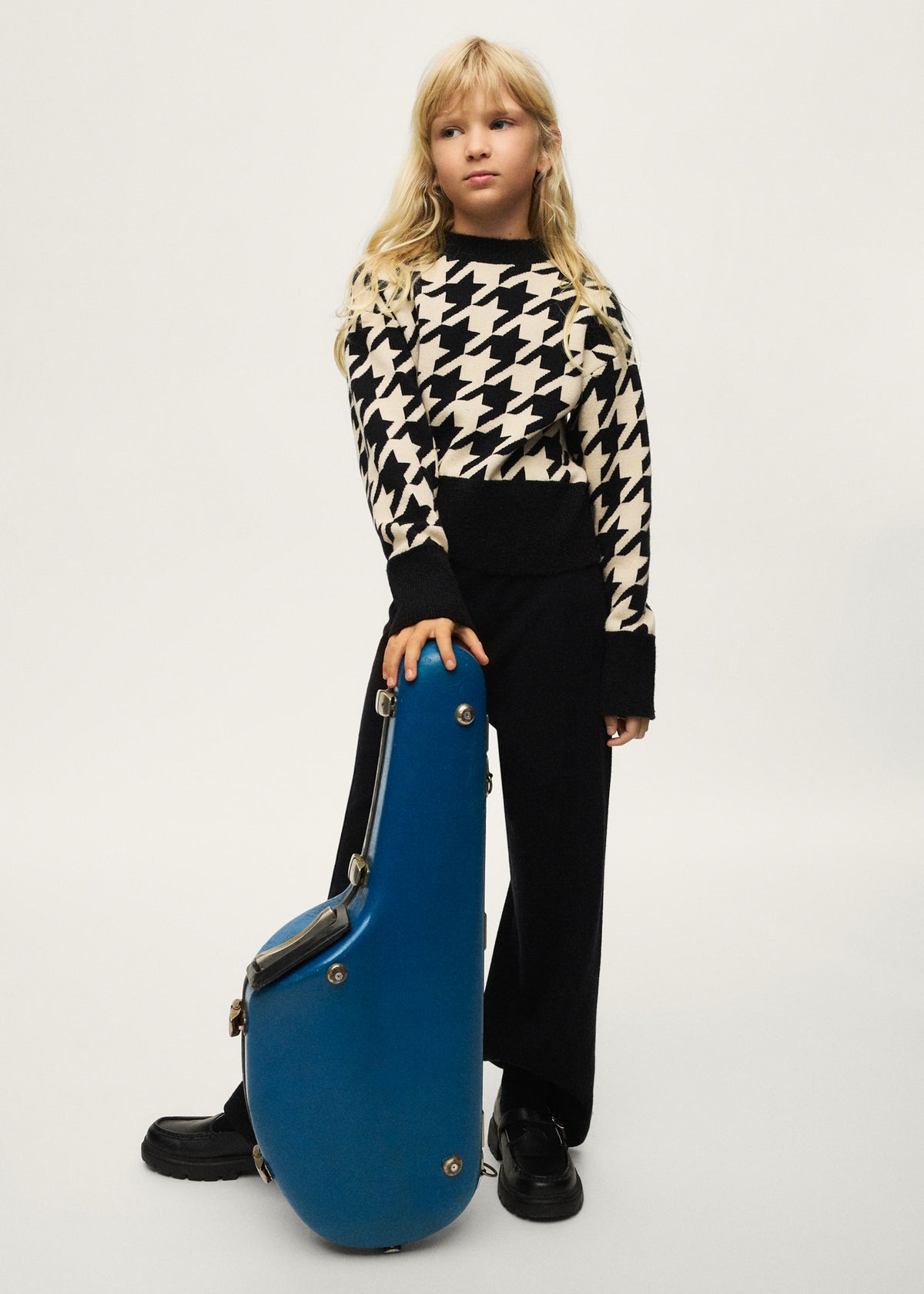 Conjunto pantalón y jersey chica