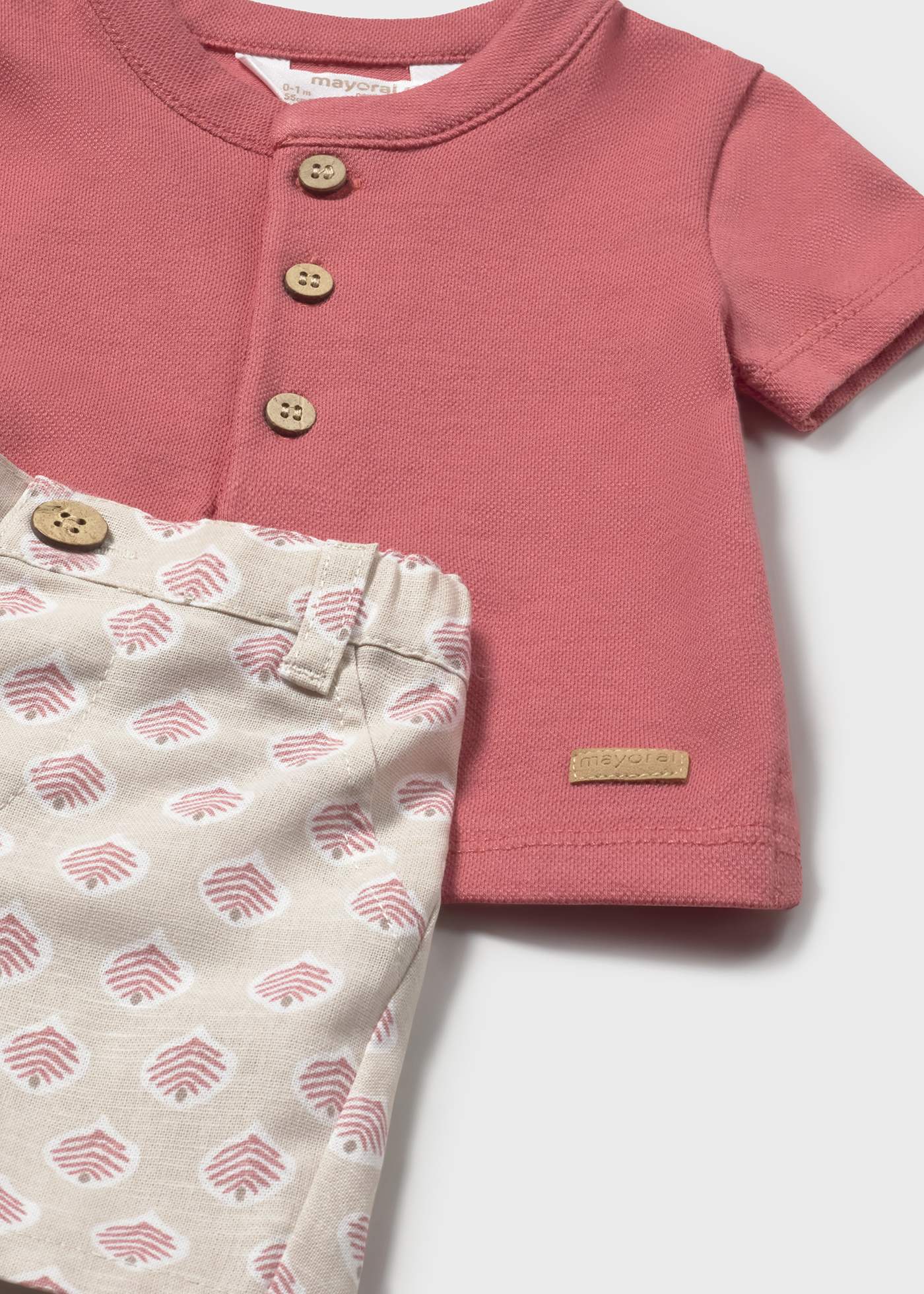 Conjunto pantalón corto estampado y polo recién nacido