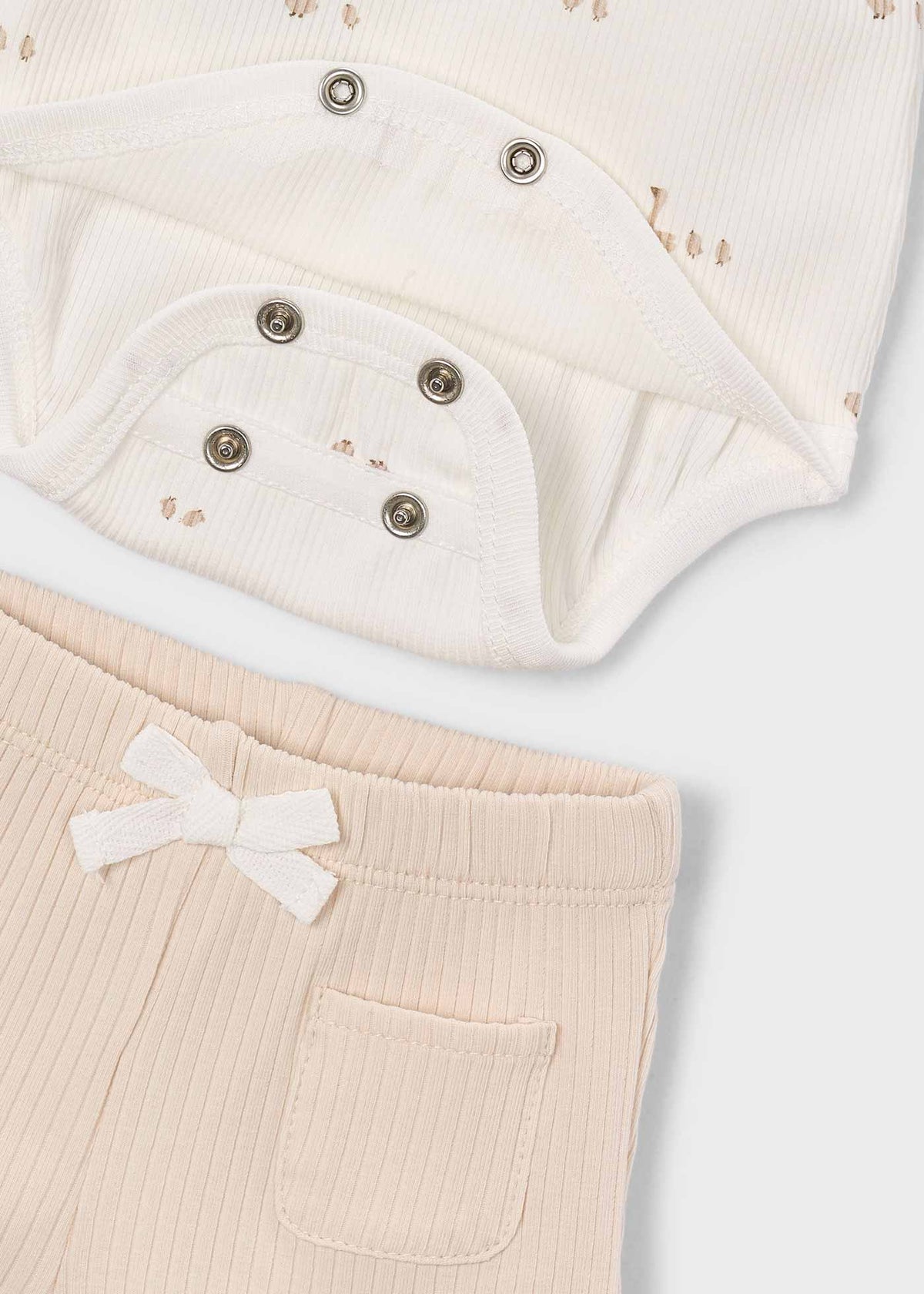Conjunto punto 4 piezas recién nacido