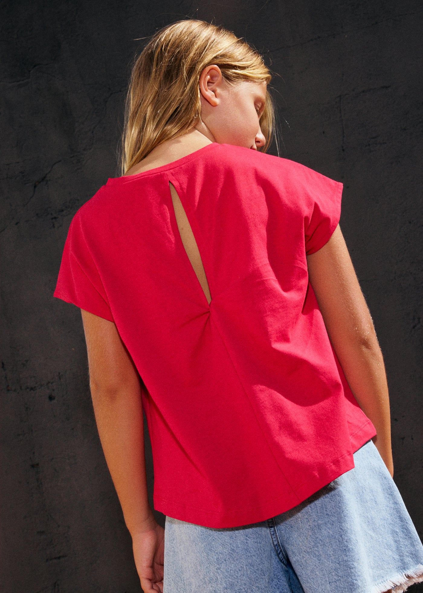 Camiseta gráfica chica
