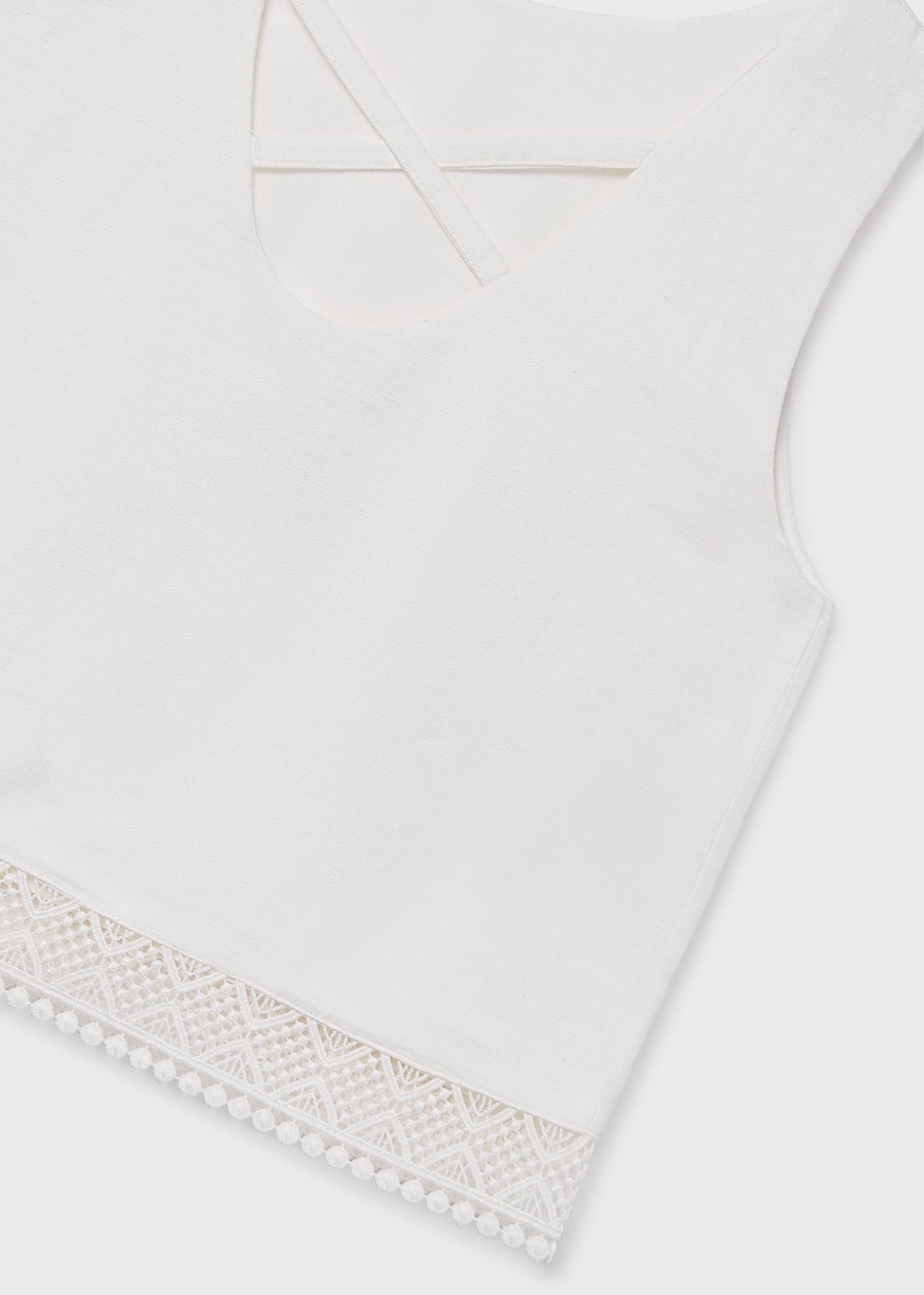 Blusa cinta bordada chica