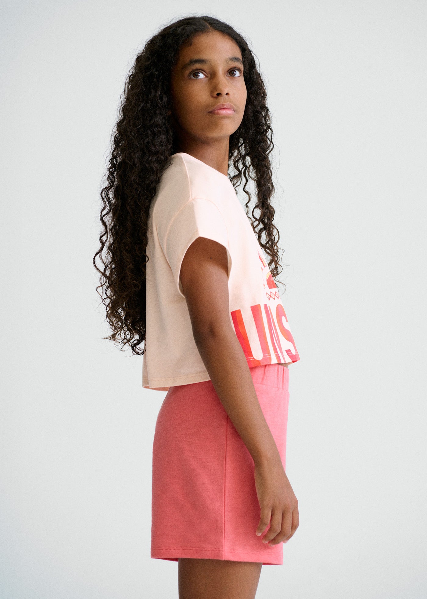 Conjunto pantalón corto y camiseta sol chica