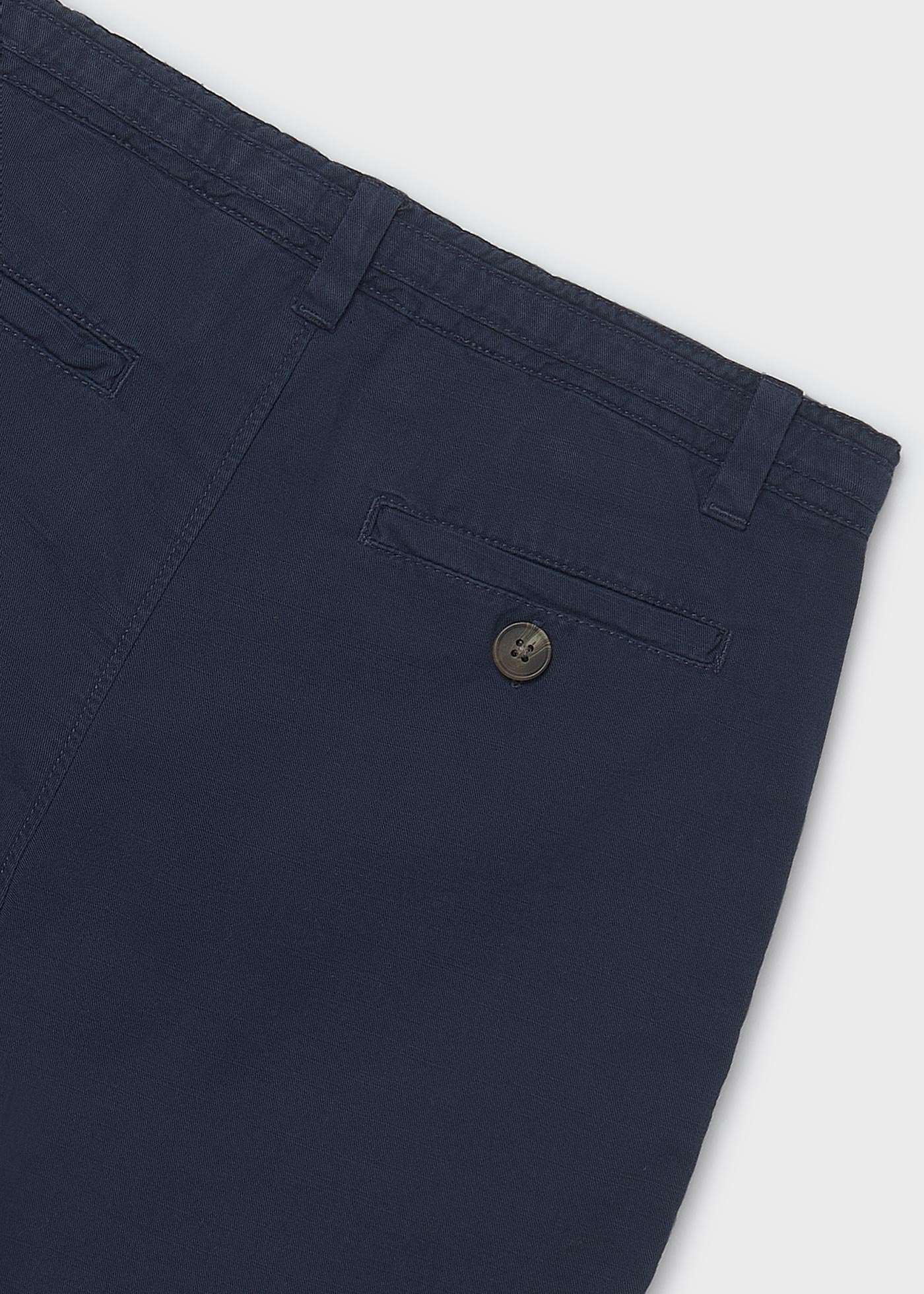 Bermuda chino chico