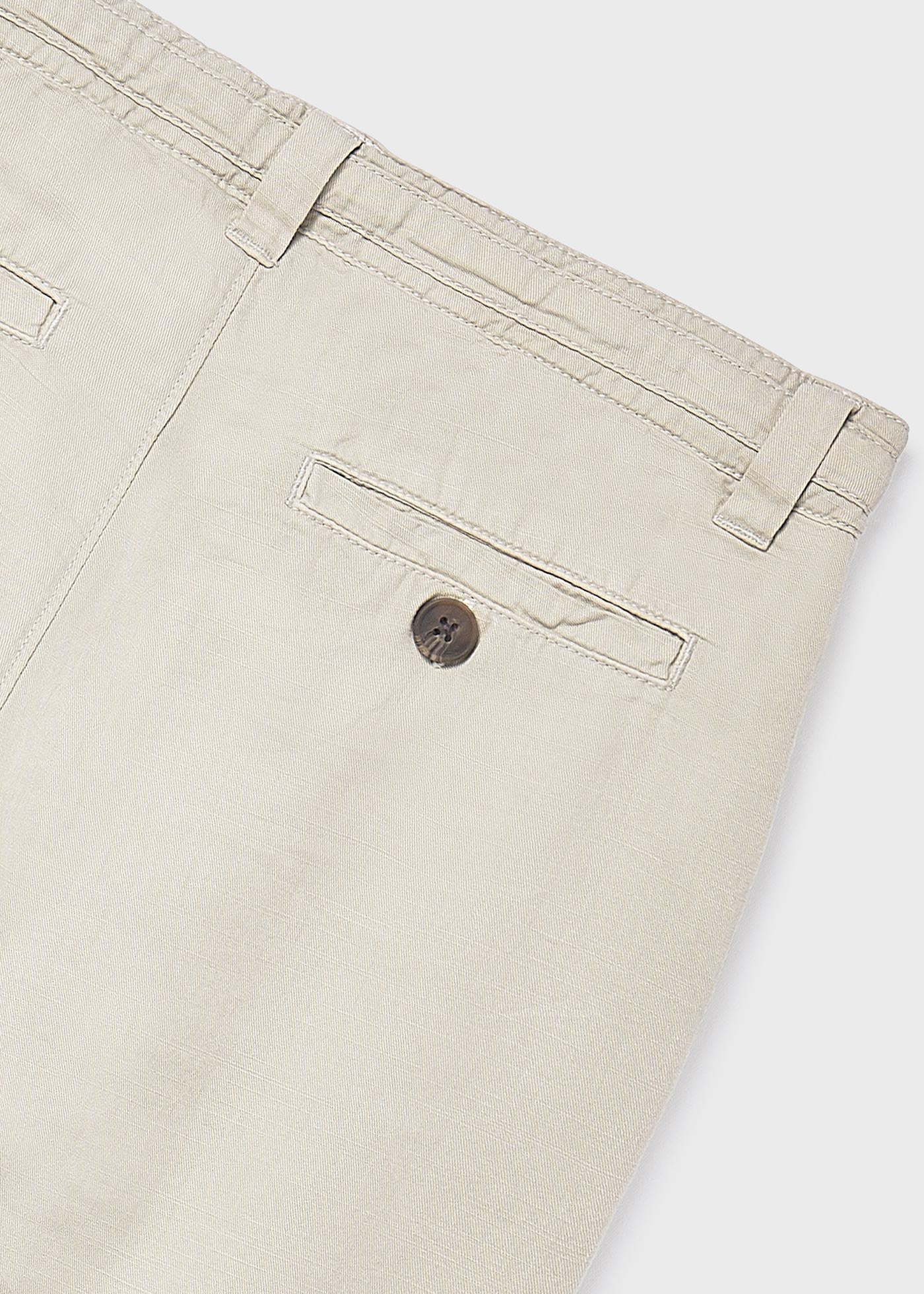 Pantalón chino chico