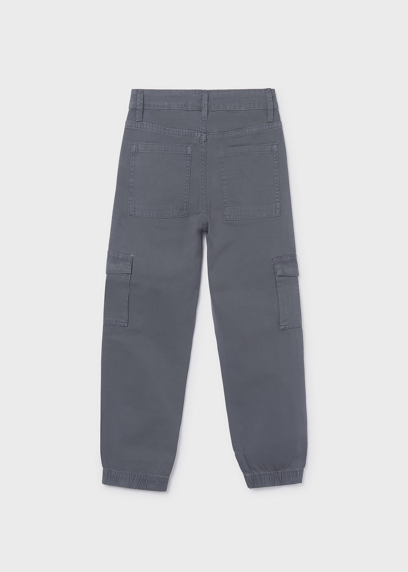 Pantalón cargo chico